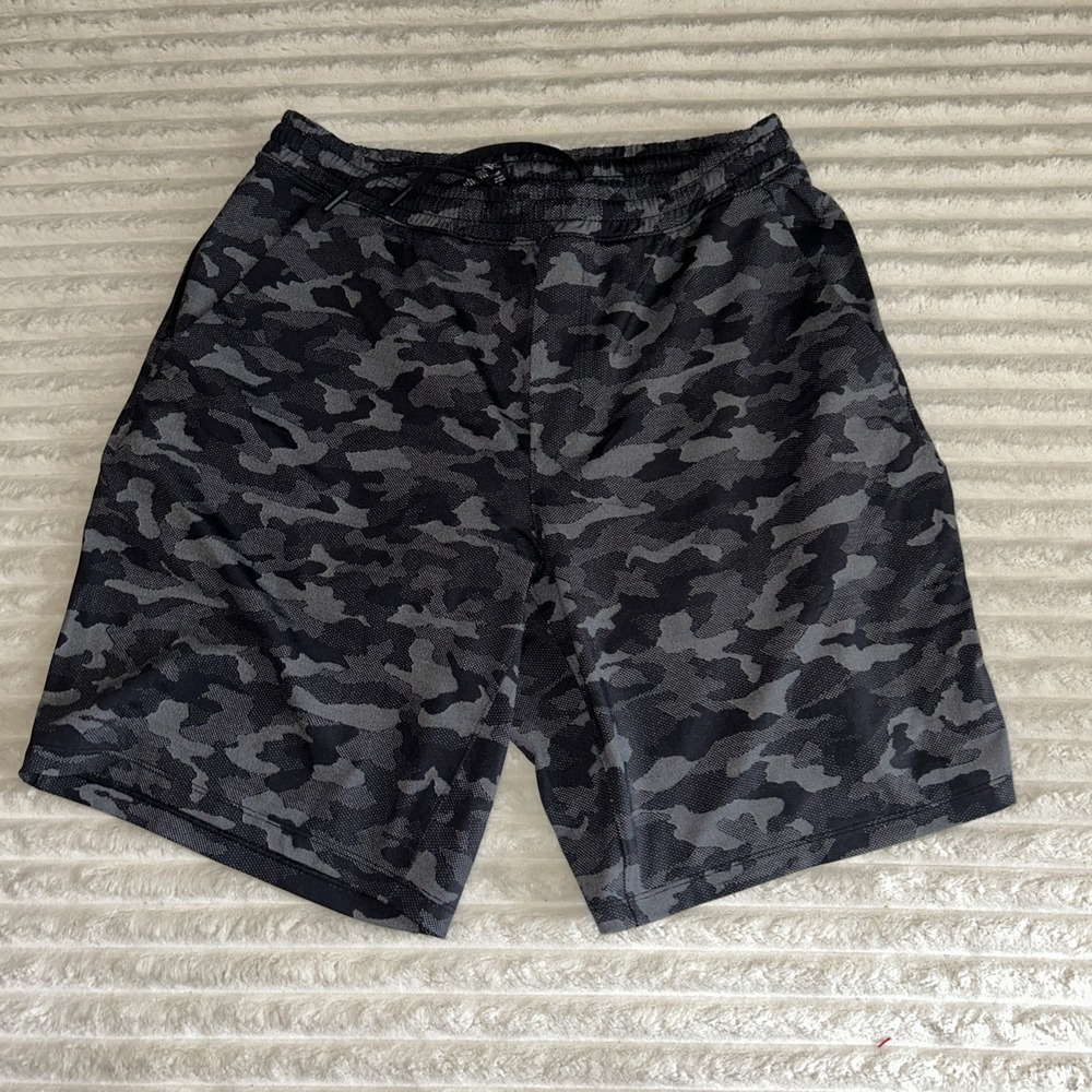 Lululemon Pace Breaker 9" Lined Shorts Black Gray Camo Size L Athletic Running